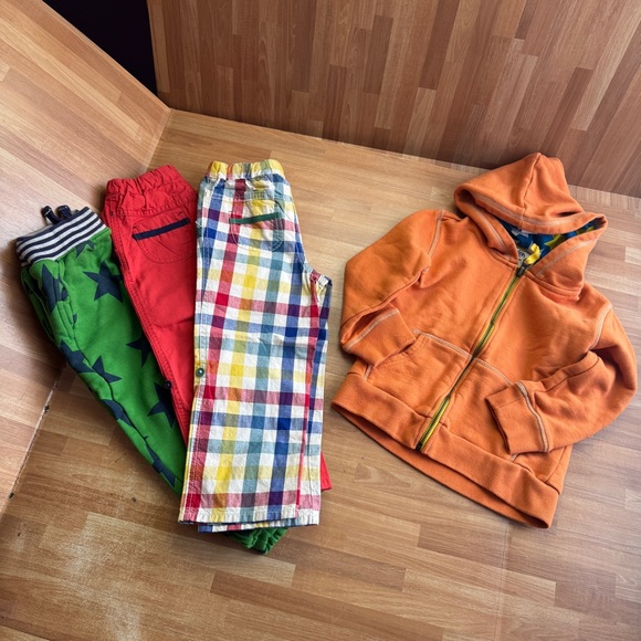 Mini boden bundle size 2/3 orange windbreaker star pants checkered 4 pieces